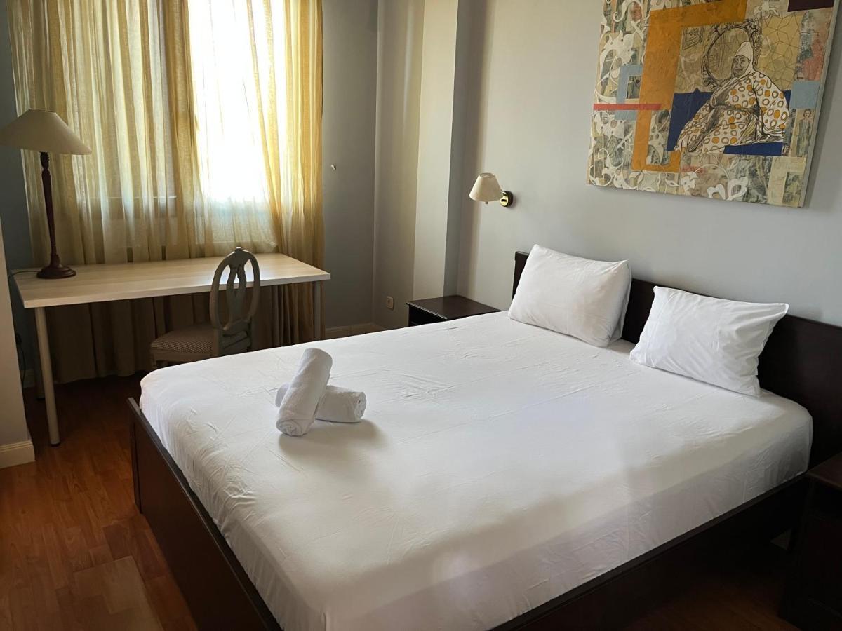 Mansion Marsil Hotel ลัสโรซัส เด มาดริด ภายนอก รูปภาพ